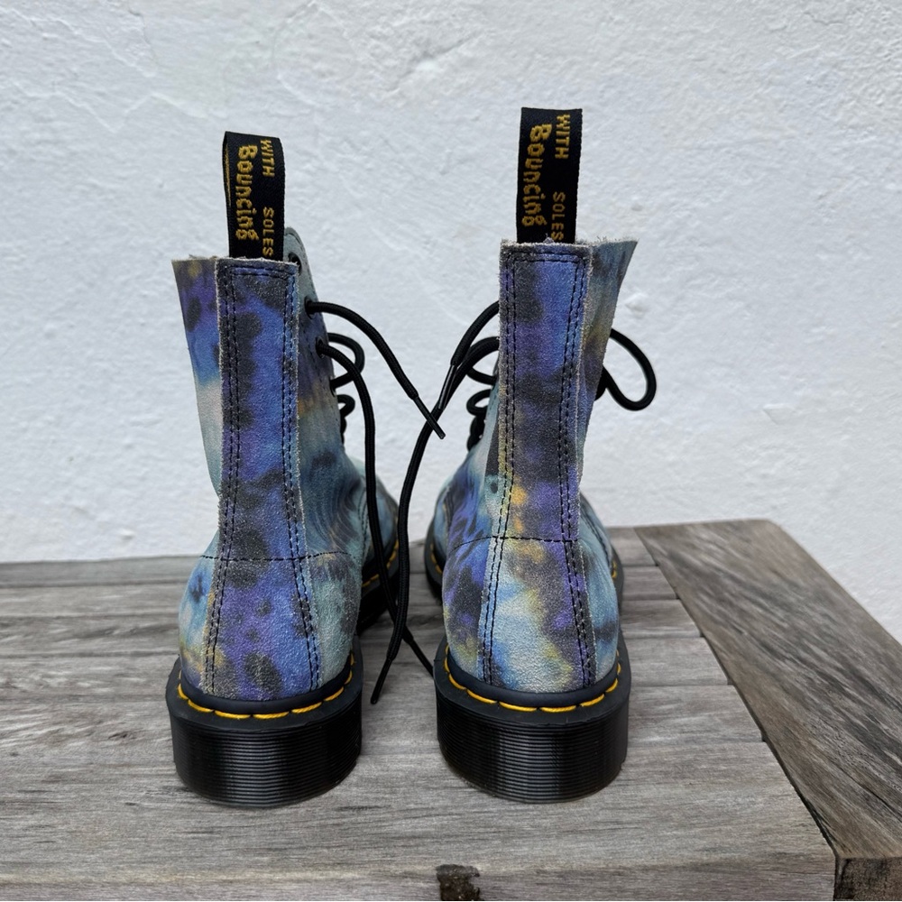 Dr. Martens size 10 1460 Pascal Tie Dye Blue Pattern Boot! - Picture 8 of 9